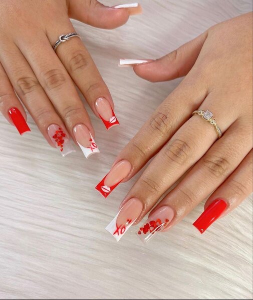 Press on nails de Rachida