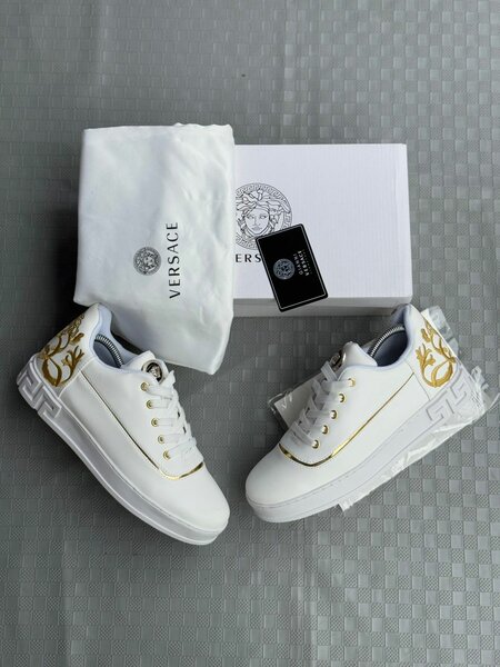 VERSACE