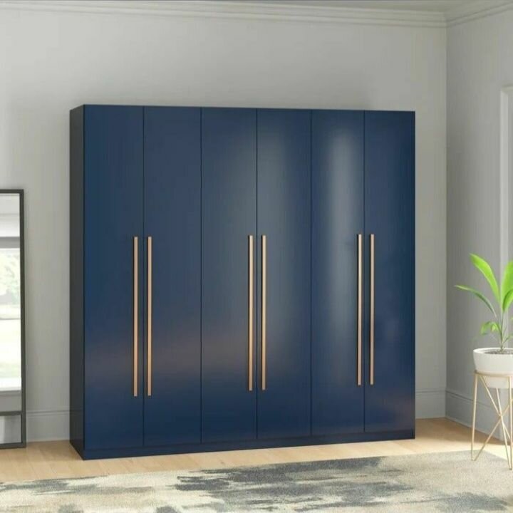 Wardrobe closet