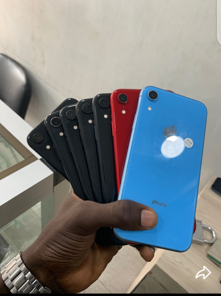 iPhone XR Variétés Multicolores