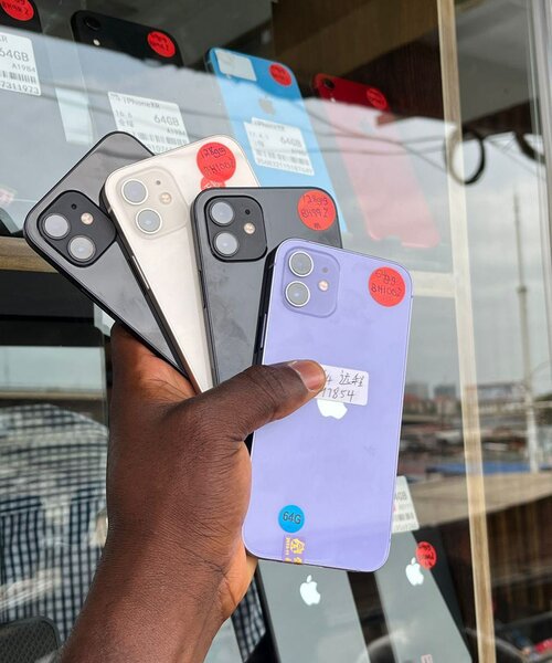 iPhone 12