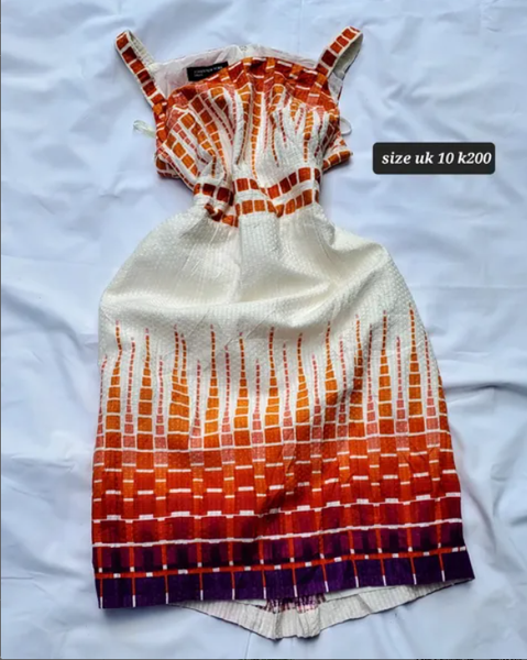 orange dress