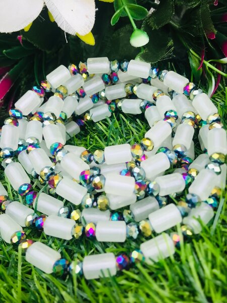 Waist beads