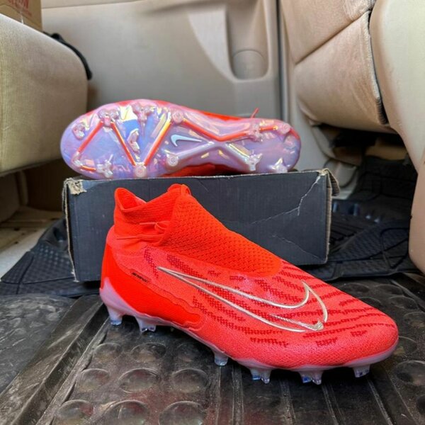 Nike phantom
