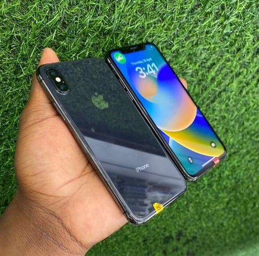 iPhone X