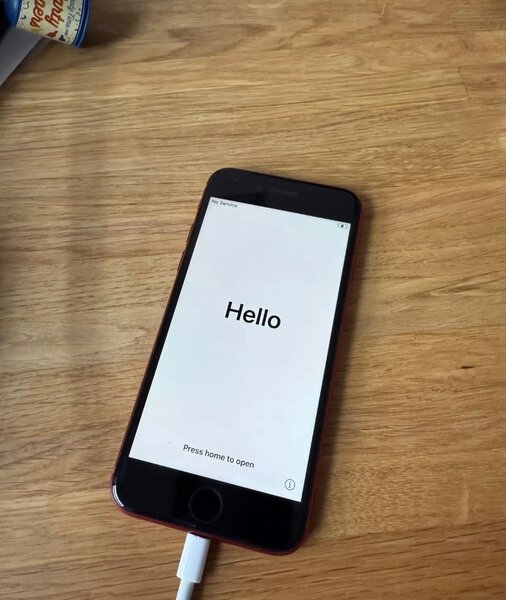 Apple iPhone 8.