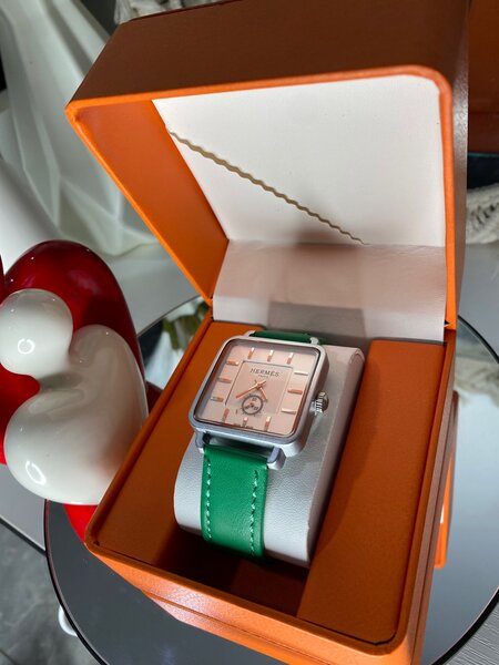 Hemes wrist watch