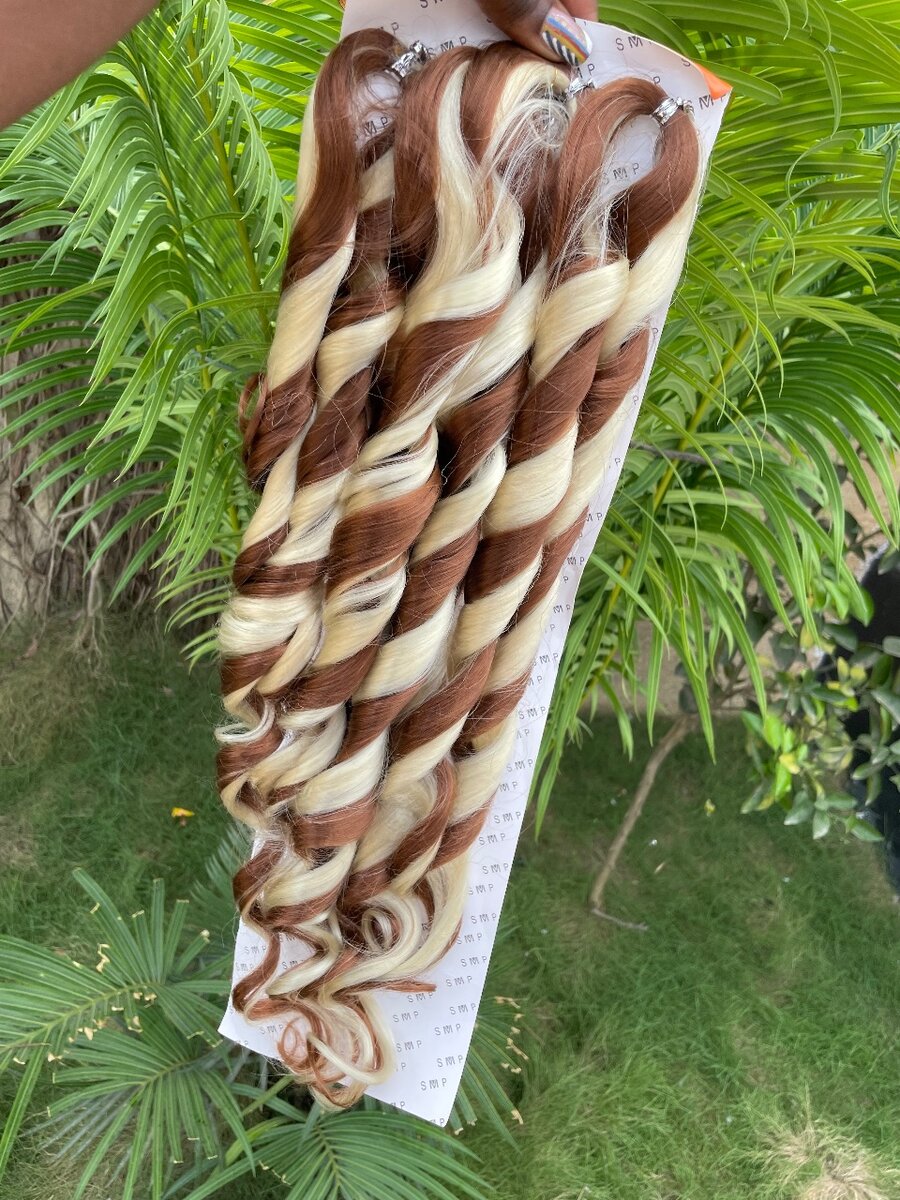 French curly braid