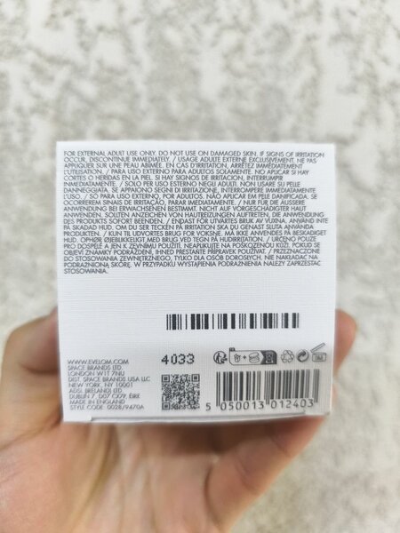 EVELOM