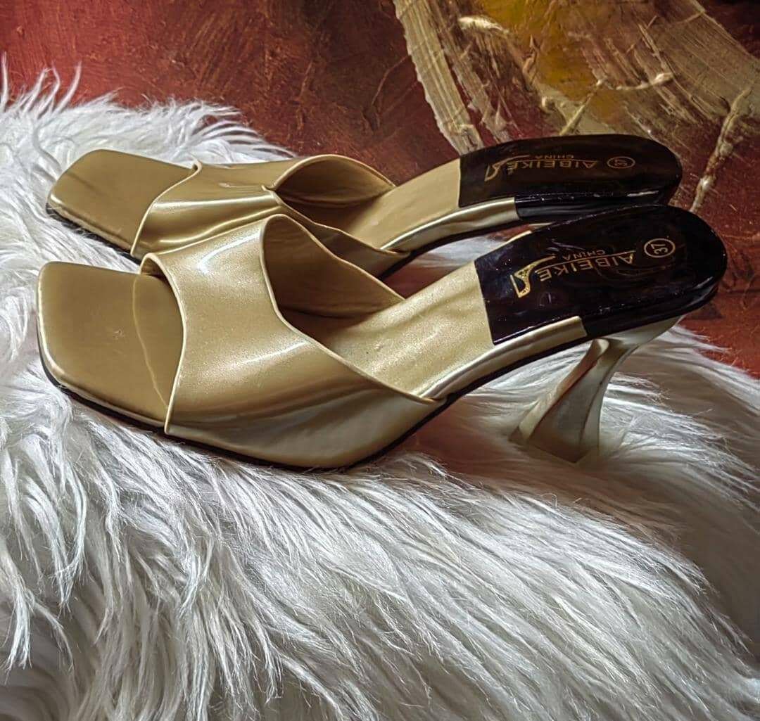 Sandales à talons élégantes