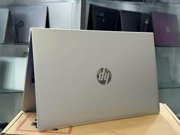 HP 450 G9