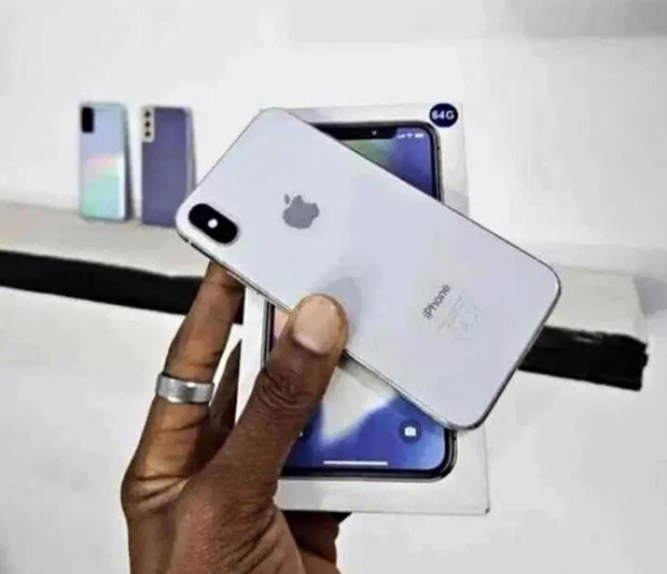 iPhone X