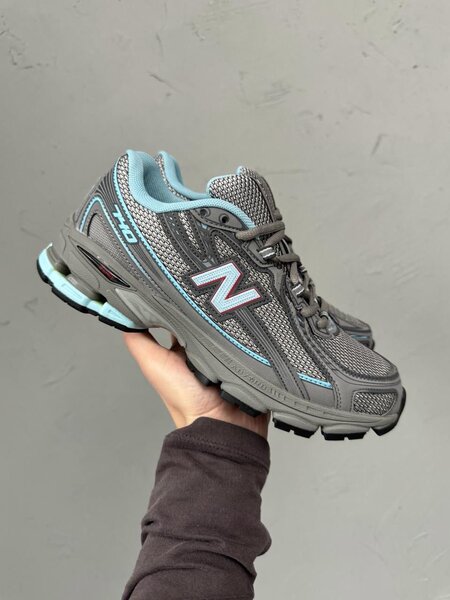 New balance 740