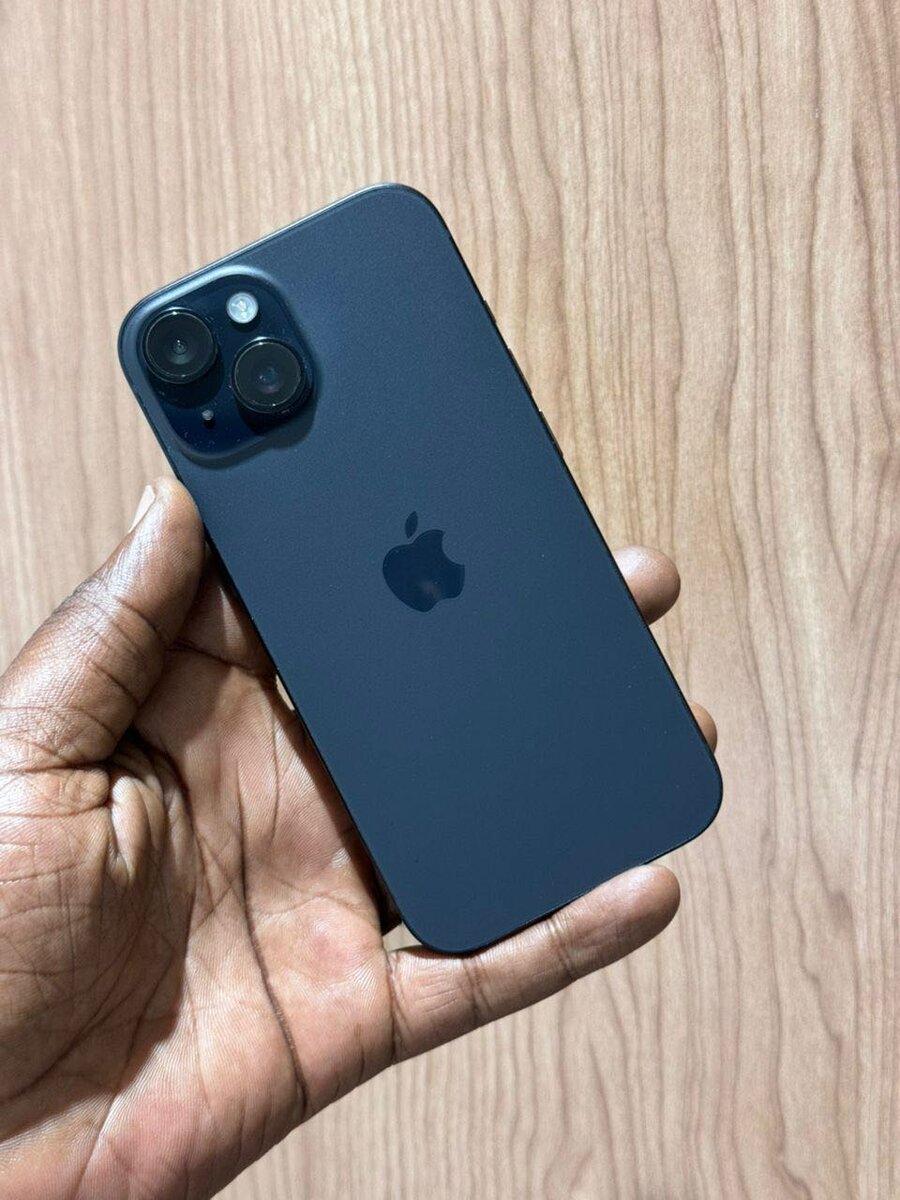 iPhone 15 128GB