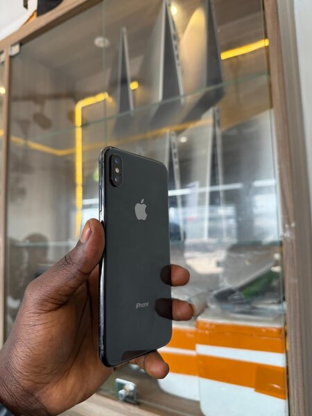 Xs max