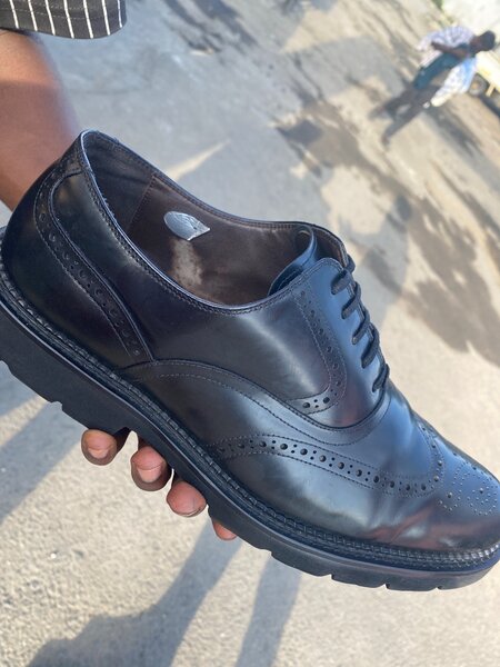 Salaula shoes