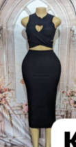 Robe moulante à décolleté avec décolleté en cœur sur le ventre et la poitrine, noir