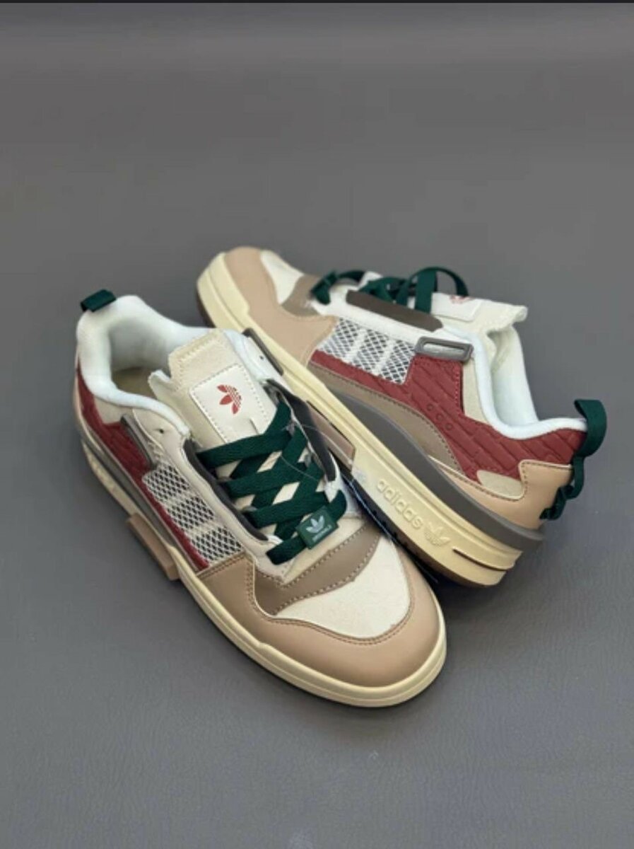 ADIDAS CLASSIC