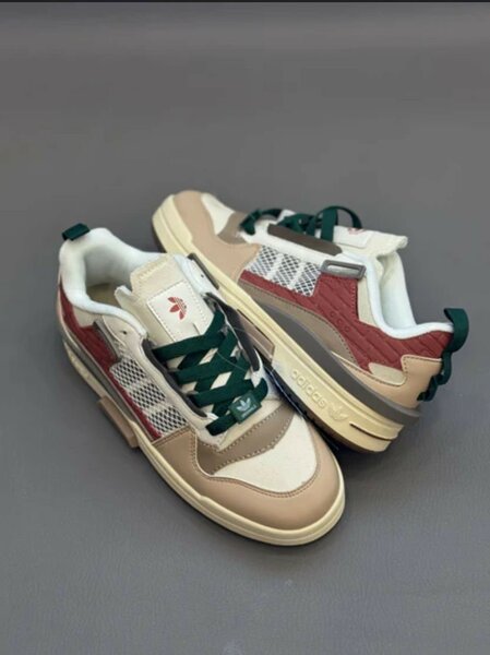 ADIDAS CLASSIC