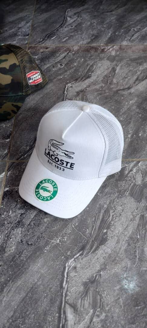 Chapeaux