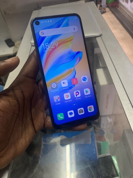 Camon 18i