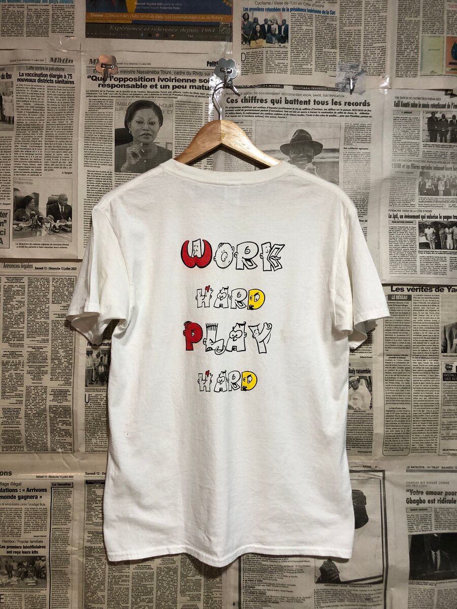 T-shirt unisexe "Work Hard"