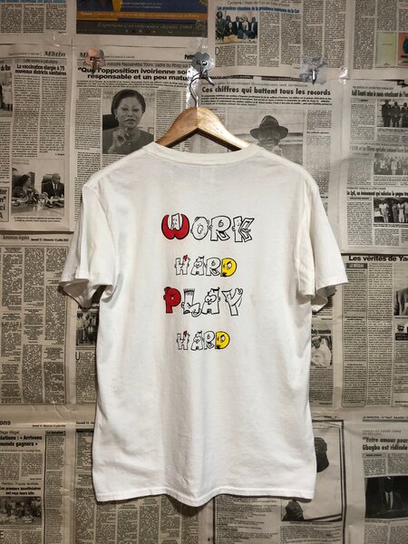 T-shirt unisexe "Work Hard"