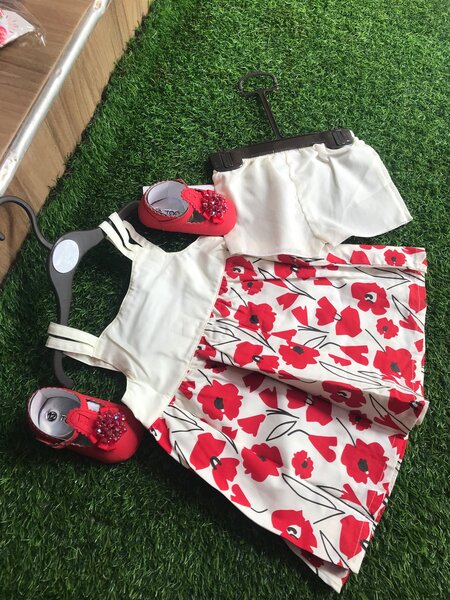 Girls dress