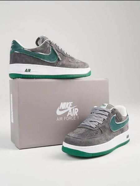 NIKE AIR FORCE