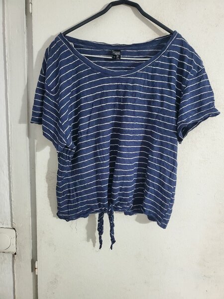 T-shirt rayé à nouer femme