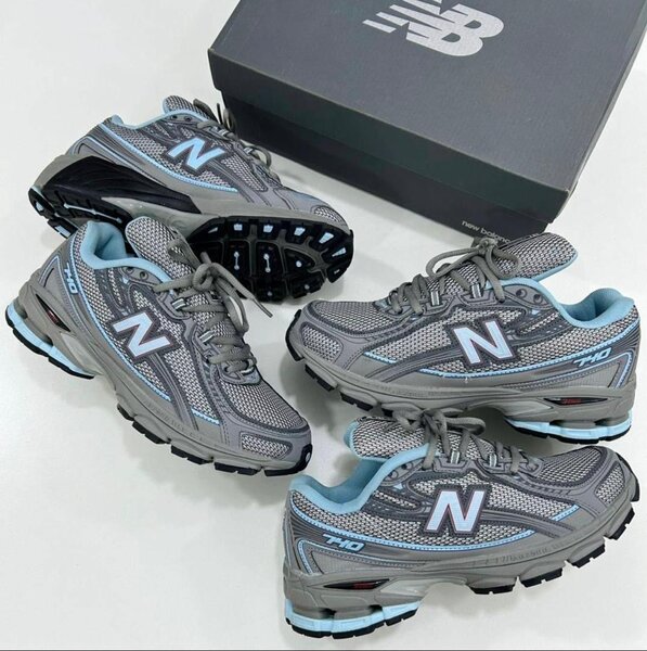 NEW BALANCE 740