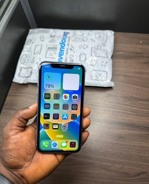 iPhone XR 128gig