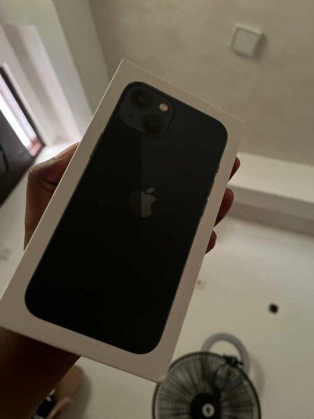 IPHONE 13.