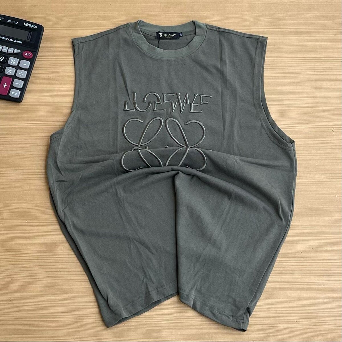 Armless top