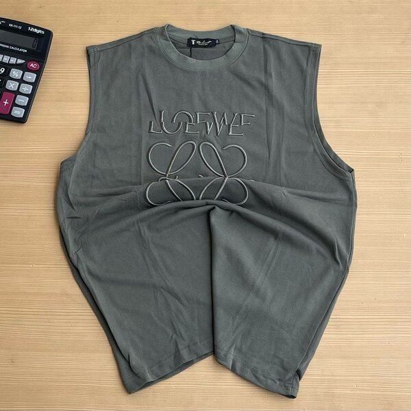 Armless top