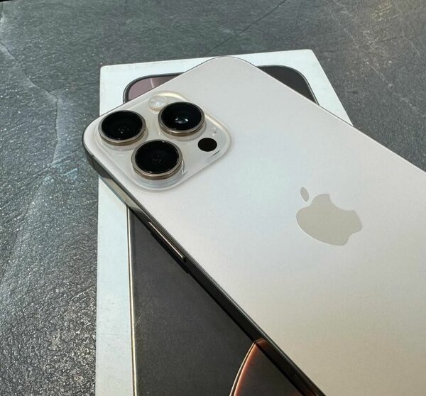 iPhone 16 promax