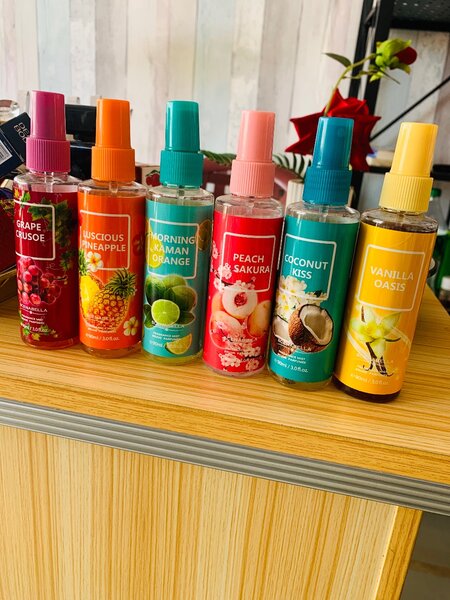 Scenabella body mist