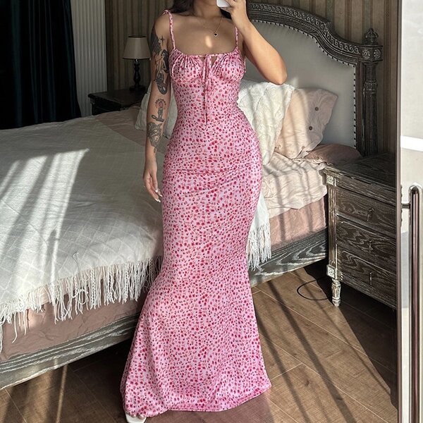 Nice ,classy and quality dress