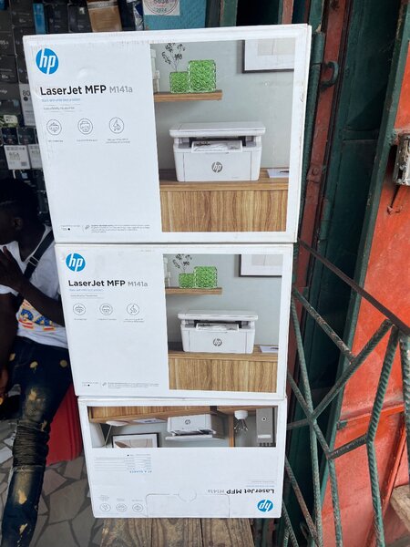 Imprimante laser jet mfp M 141