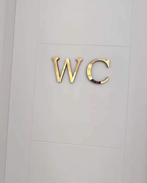 Lettres Acryliques.