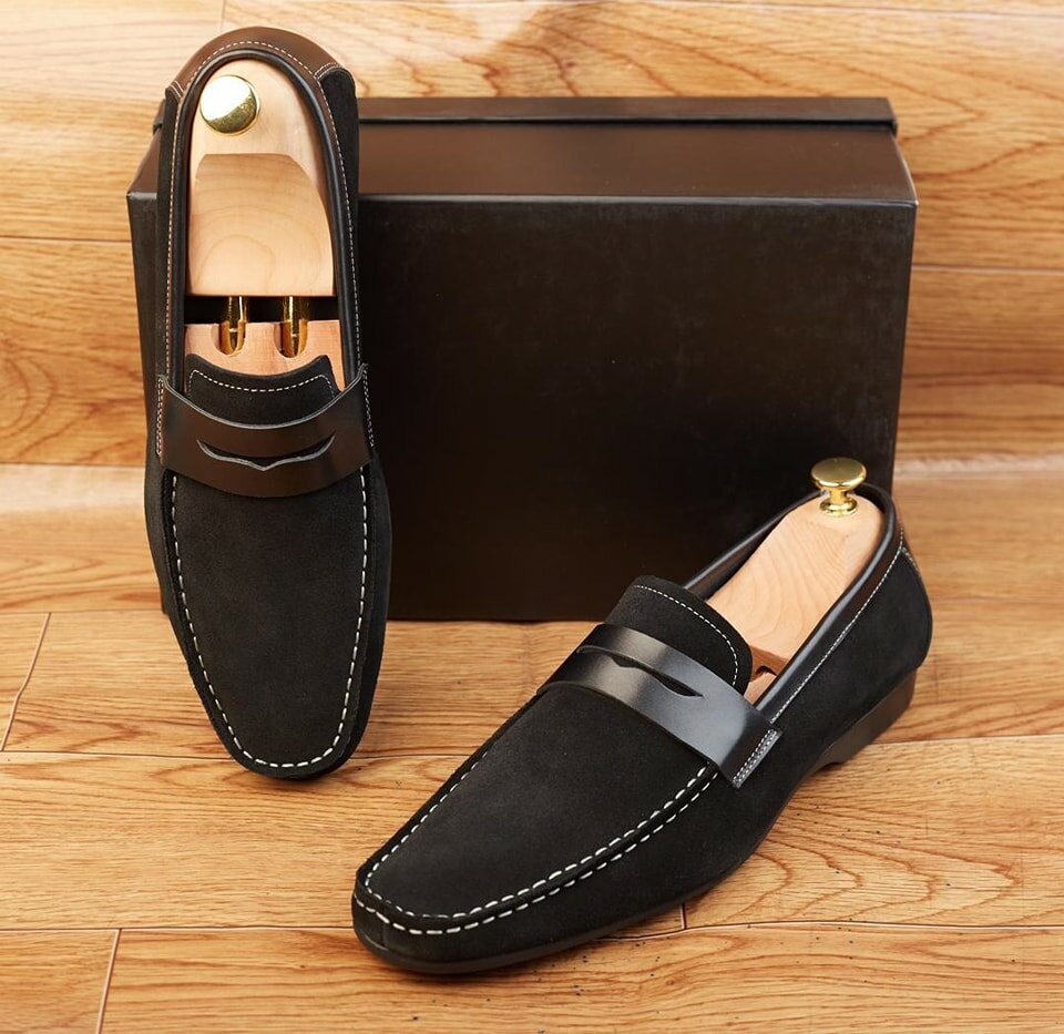 mocassins