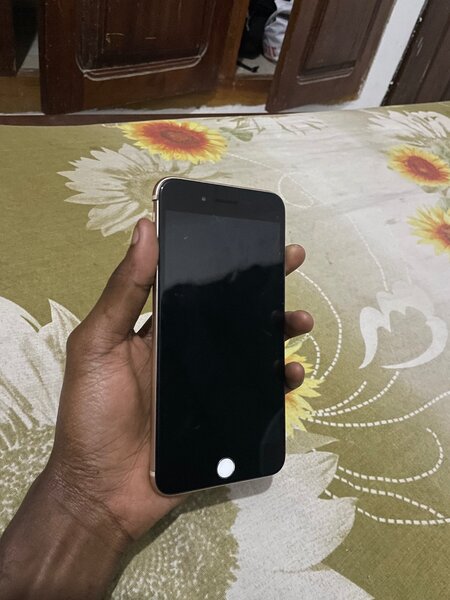 iPhone 8 Plus