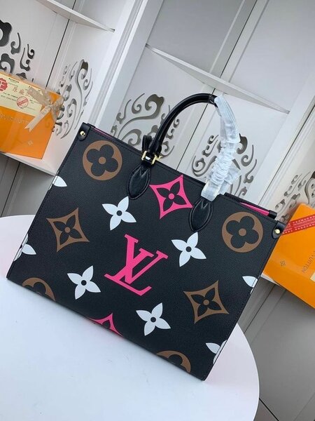 Hand bag