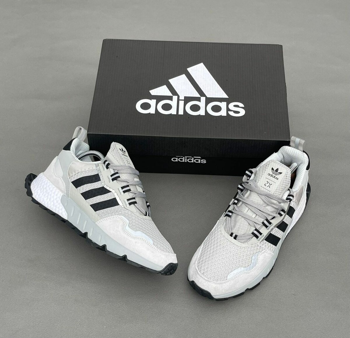 Chaussures Adidas ZX