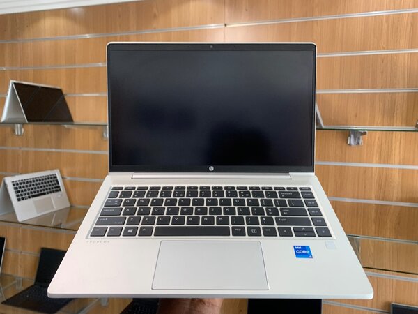 HP PROBOOK 640 G8