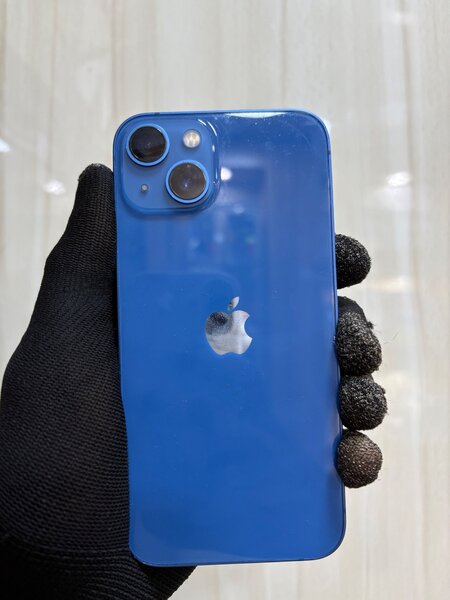 iPhone 13 simple