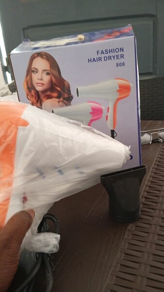 SÈCHE CHEVEUX