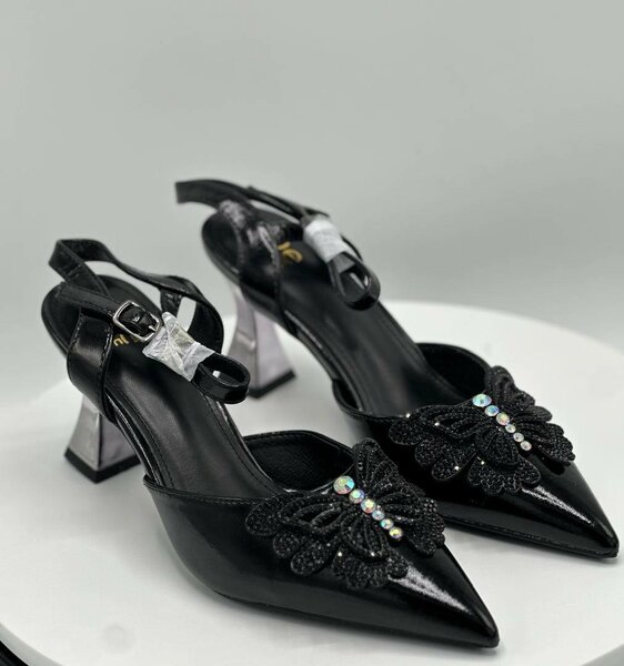 Ladies heel