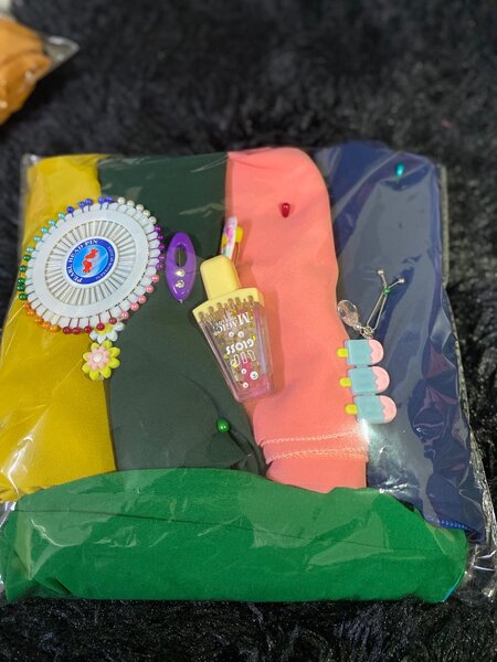 Lot de 4 foulards