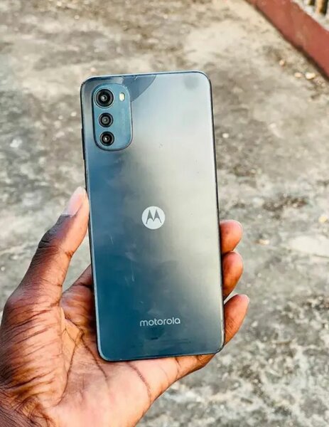 Smartphone Motorola écran moderne